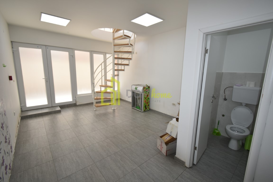 Poslovni prostor 66m2, Tuški Put